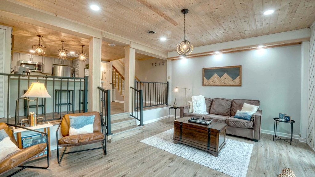 429610 Hiawassee Residential