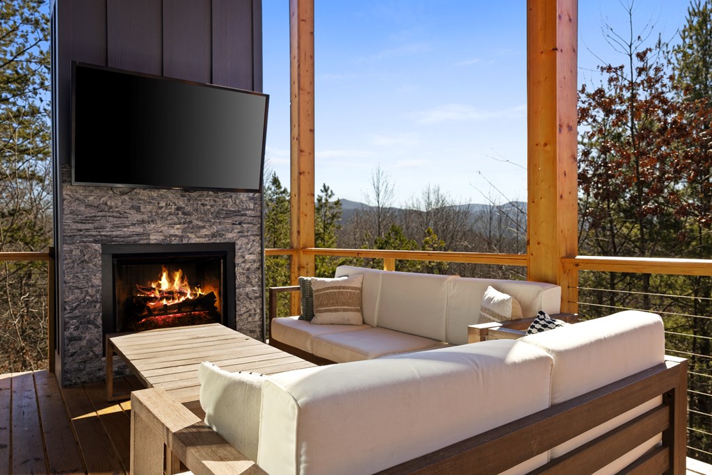 429627 Blue Ridge Residential