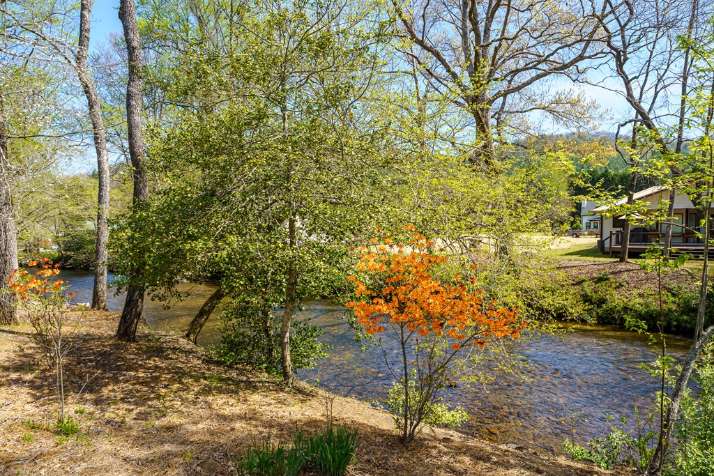 429642 Hiawassee Residential