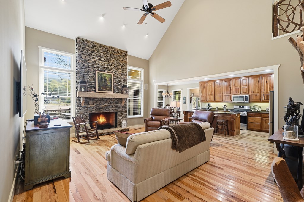 429642 Hiawassee Residential