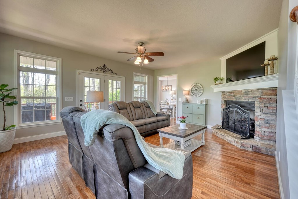 429672 Blairsville Residential