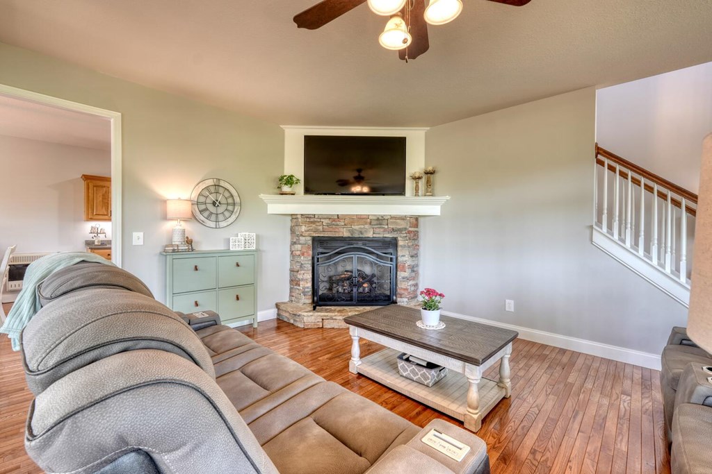 429672 Blairsville Residential