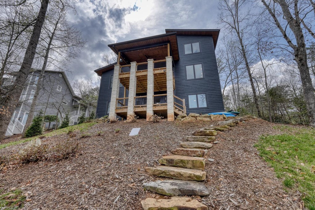 429686 Hiawassee Active