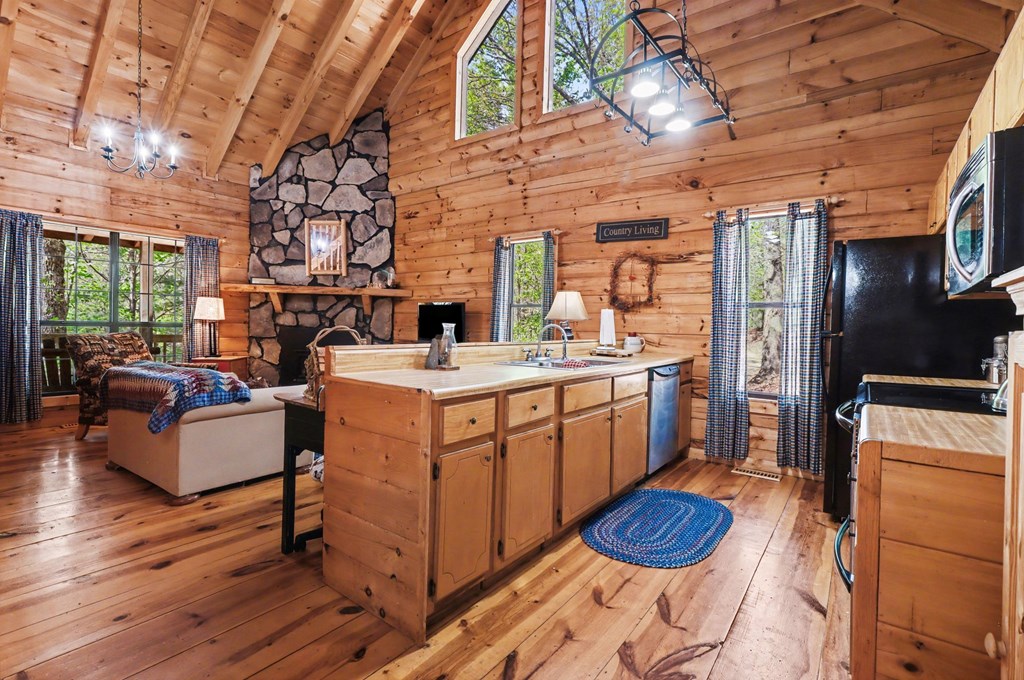 429695 Ellijay Residential