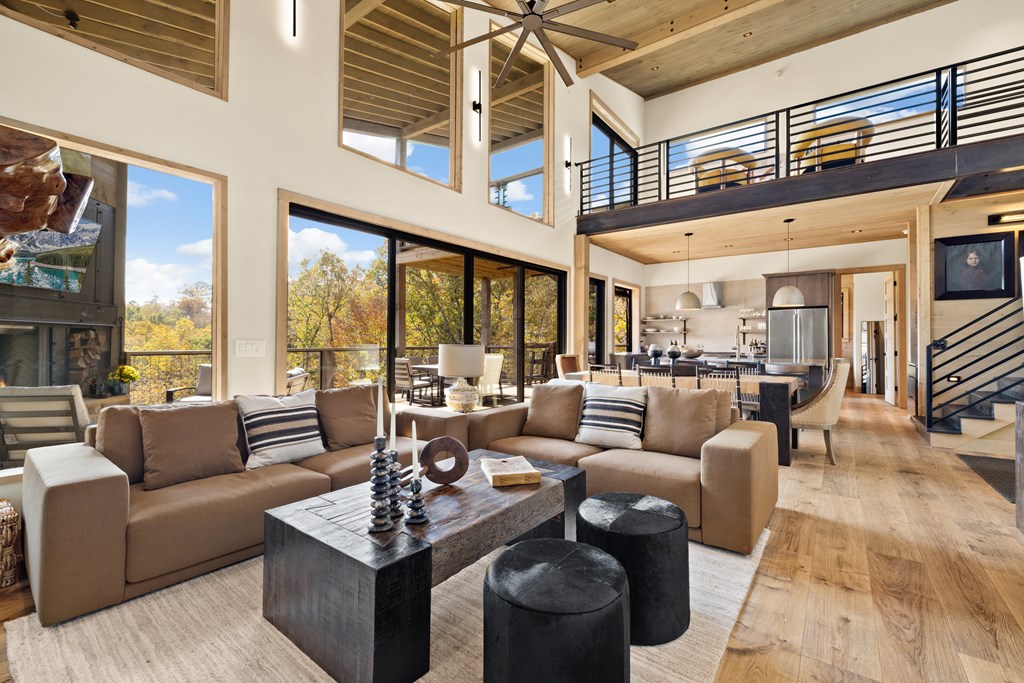 429738 Blue Ridge Residential