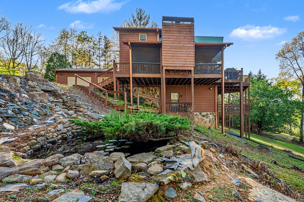 429745 Blue Ridge Residential