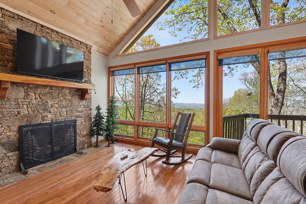 429752 Murphy Residential