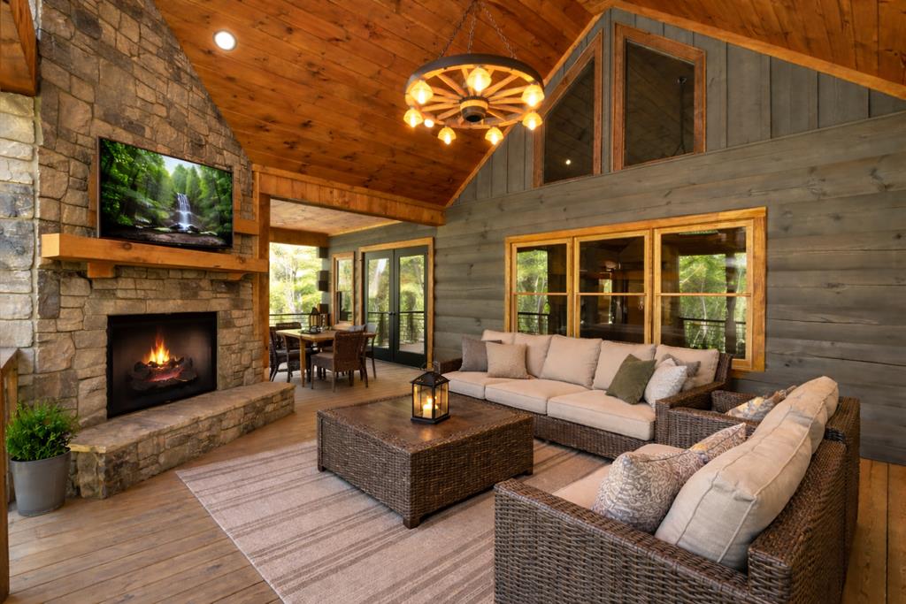 429758 Ellijay Residential