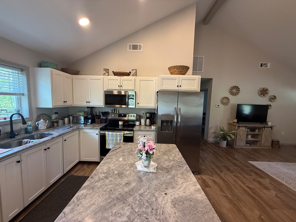 429768 Blue Ridge Residential