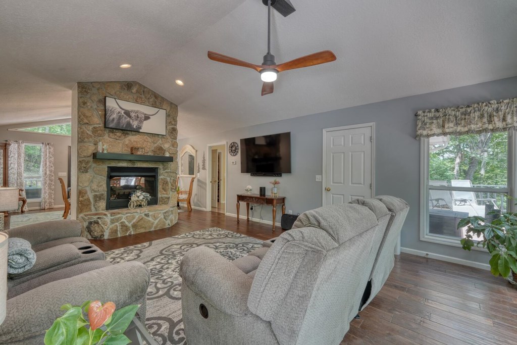 429775 Blairsville Residential