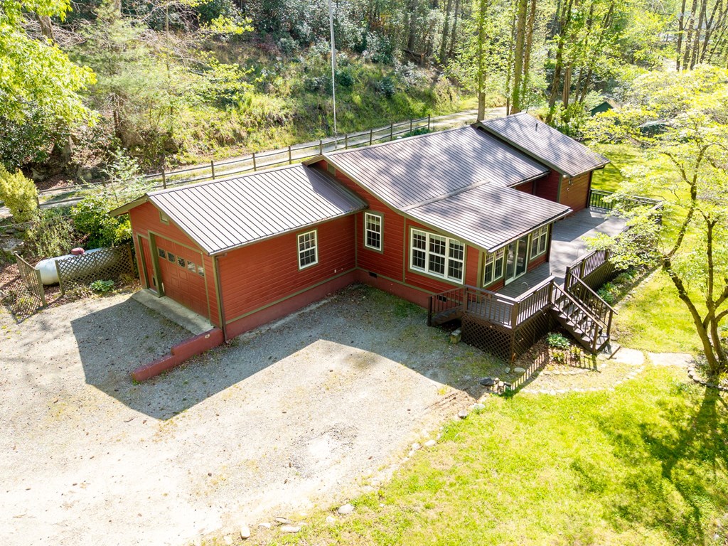 429781 Hayesville Residential