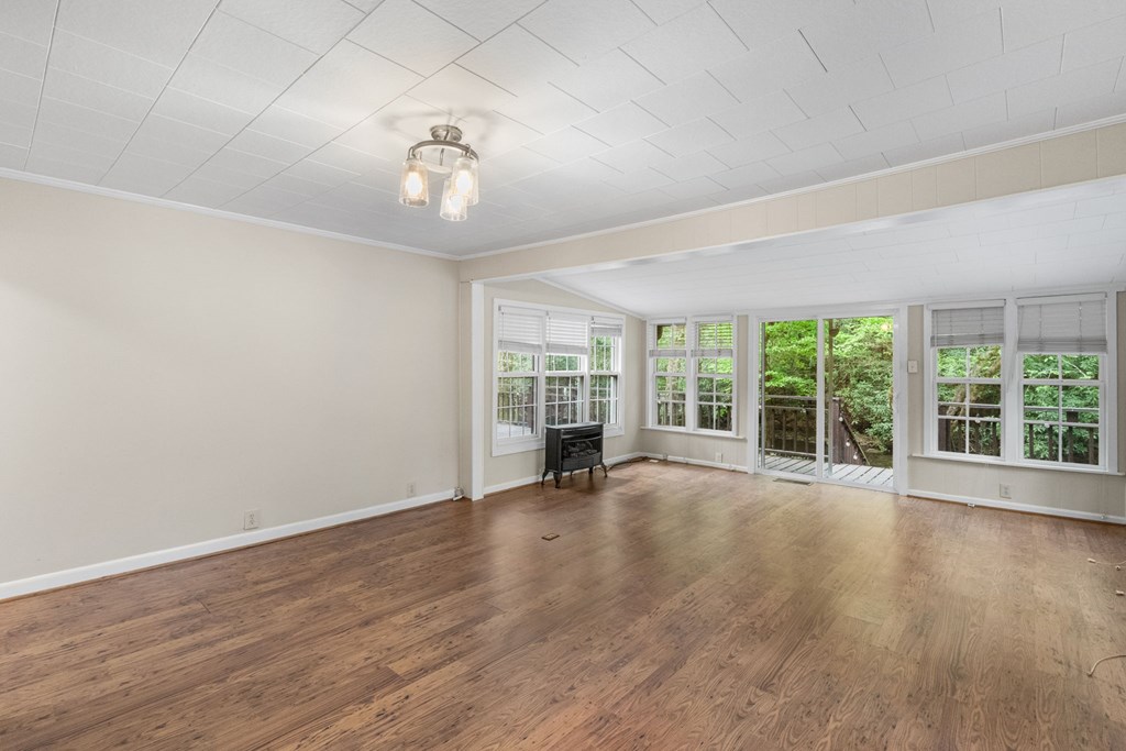 429781 Hayesville Residential