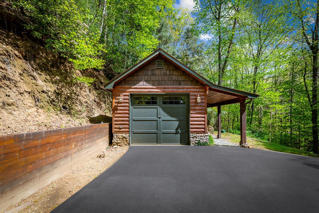 429783 Blue Ridge Residential