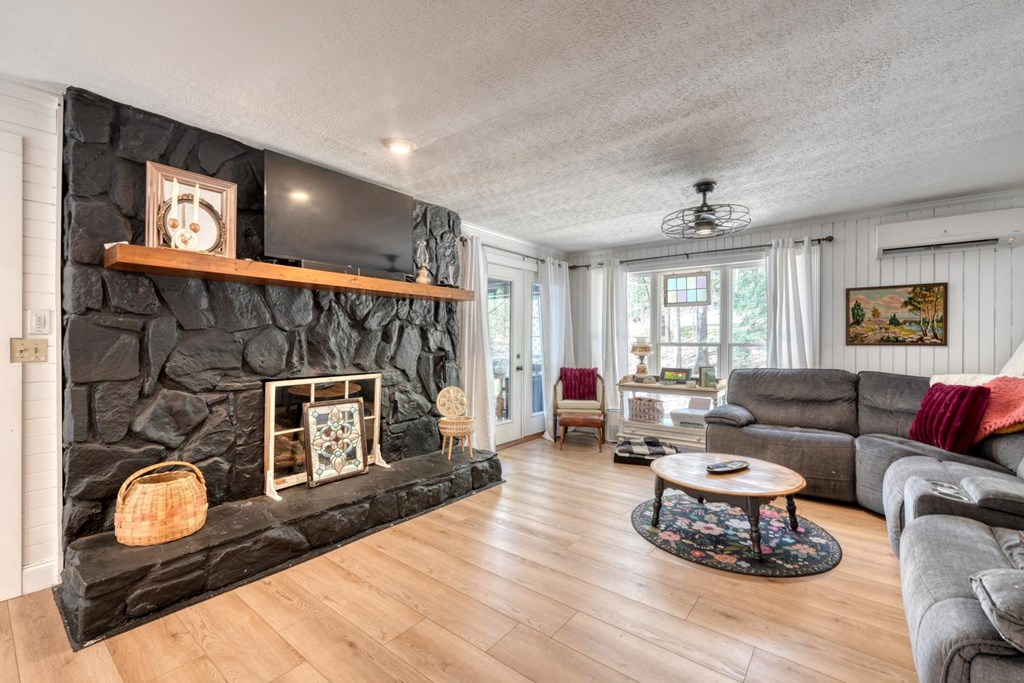 429792 Blairsville Residential