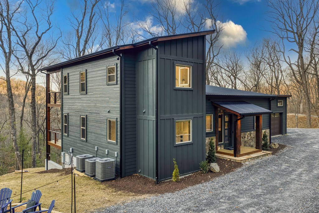 429796 Blue Ridge Residential