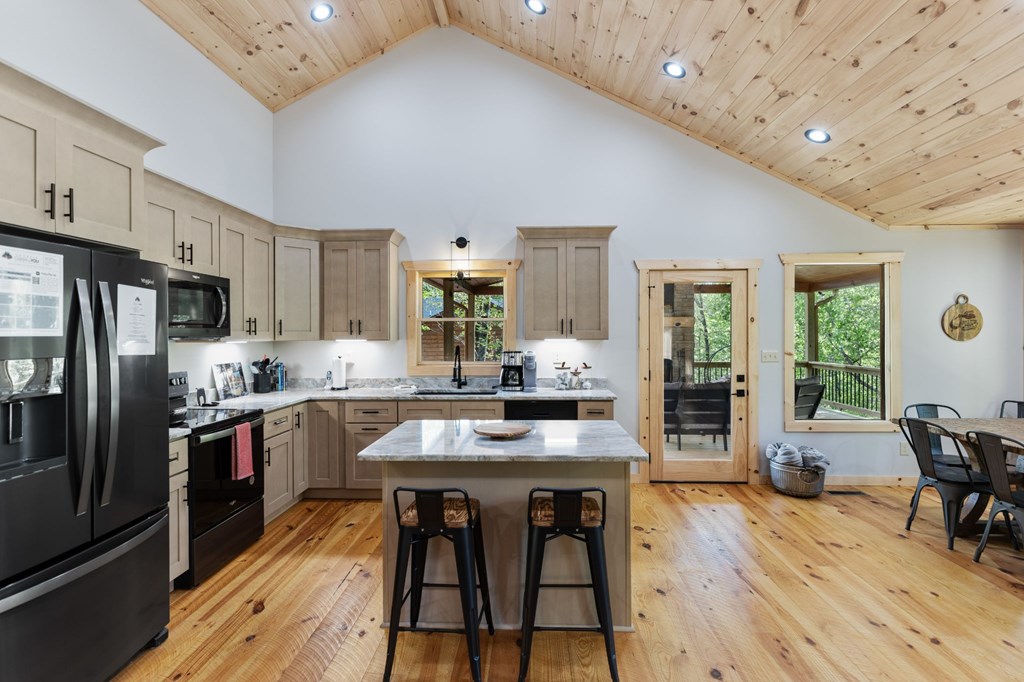 429799 7066338060 Existing Rental History