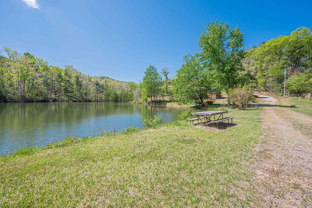 429811 Ellijay Pending
