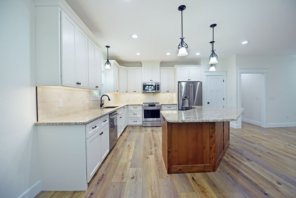 429813 Blairsville Residential