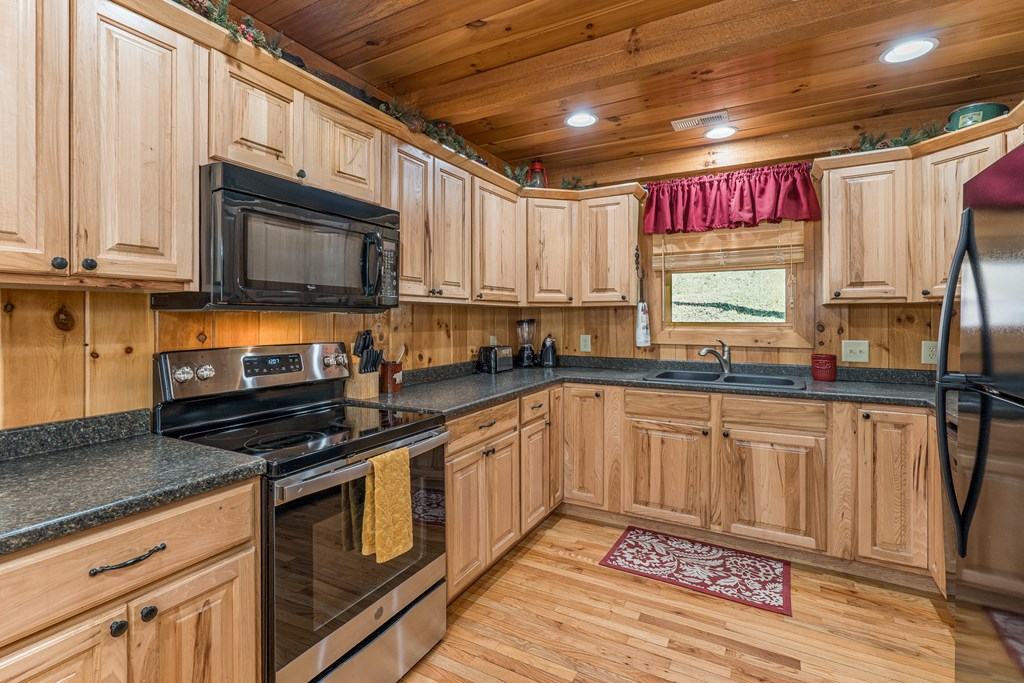 429816 Robbinsville Pending