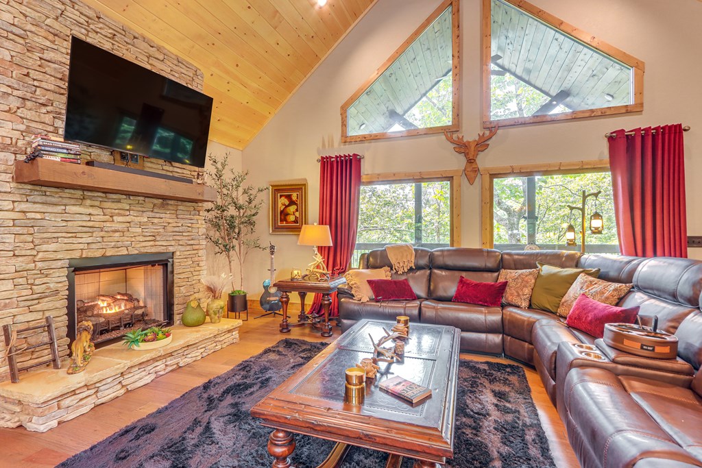 429817 Ellijay Active