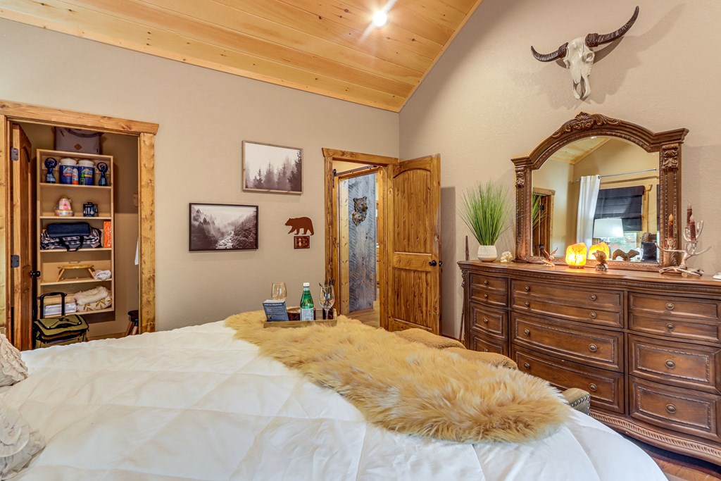 429817 Ellijay Active