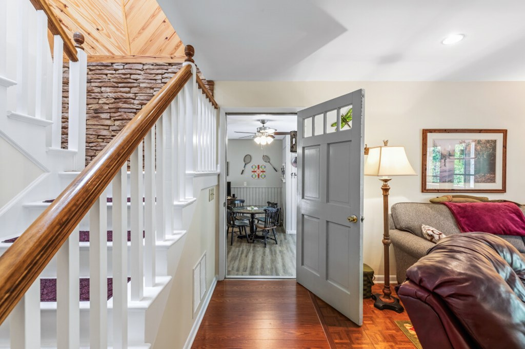 429822 7068355121 Existing Rental History