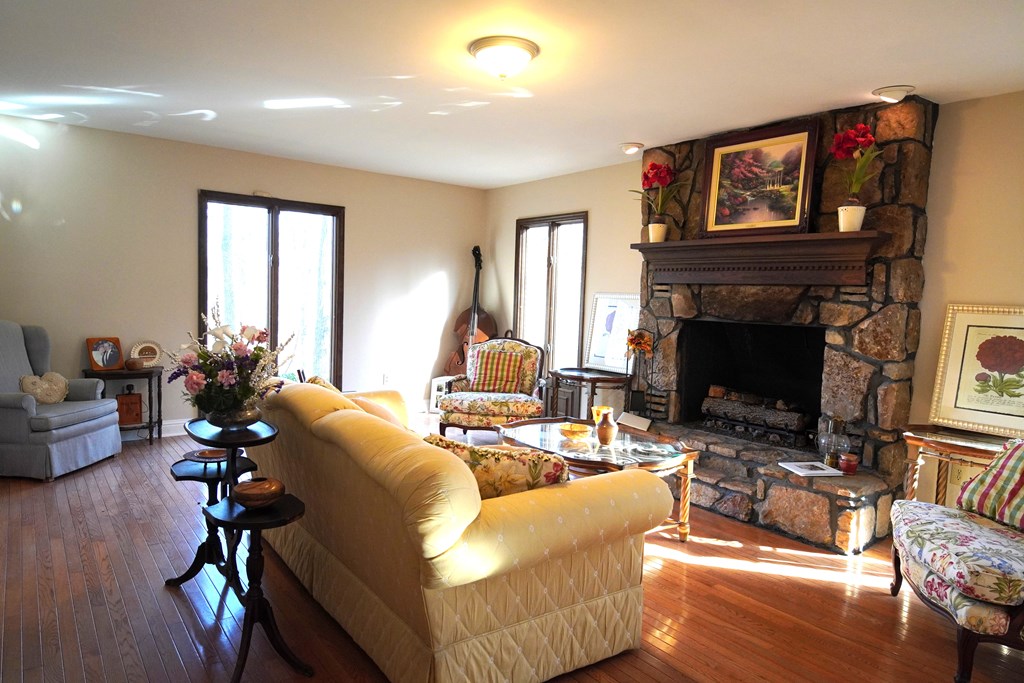 429824 Blairsville Residential