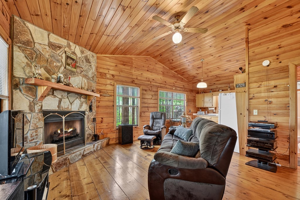 429848 Blue Ridge Residential