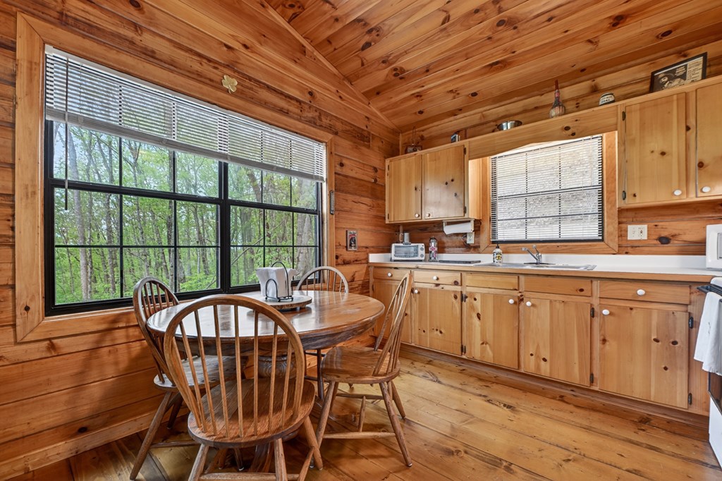 429848 Blue Ridge Residential