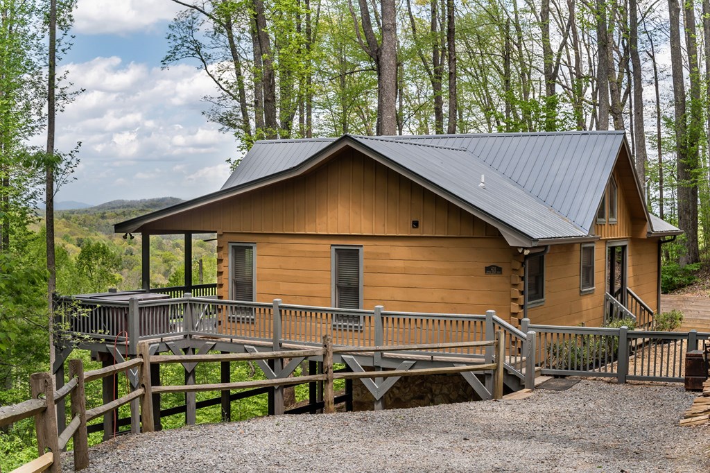 429879 Blue Ridge Residential