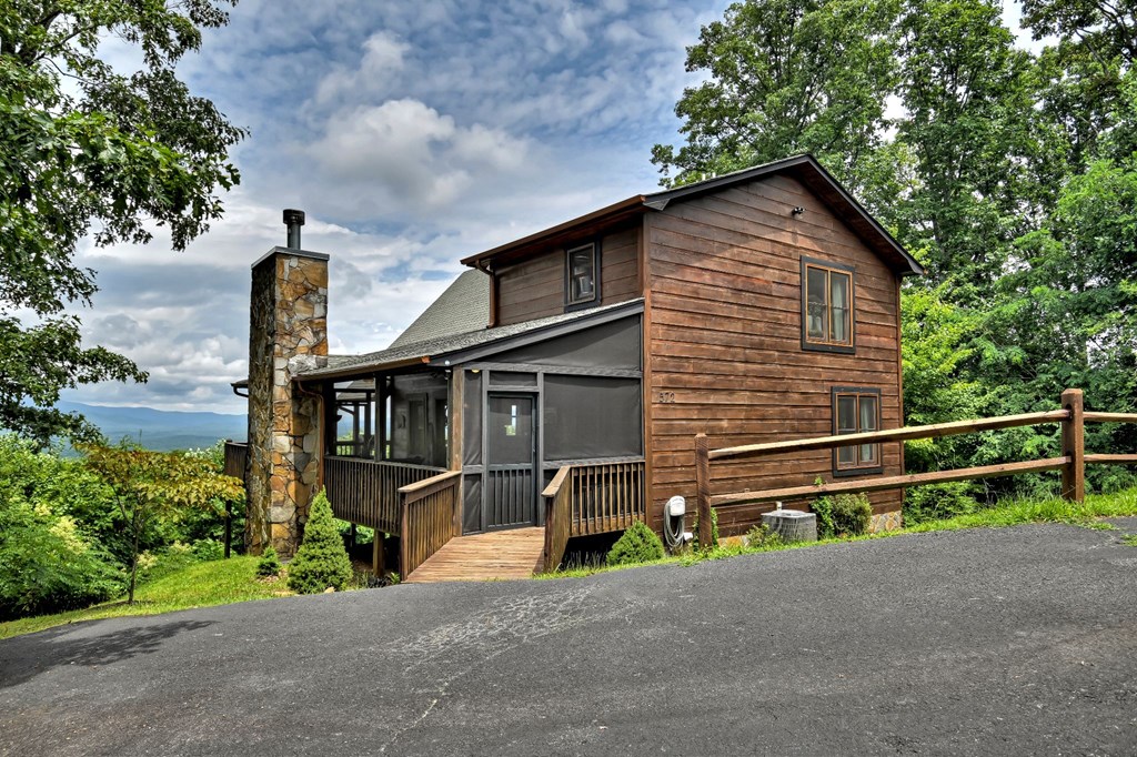 429892 Blue Ridge Residential