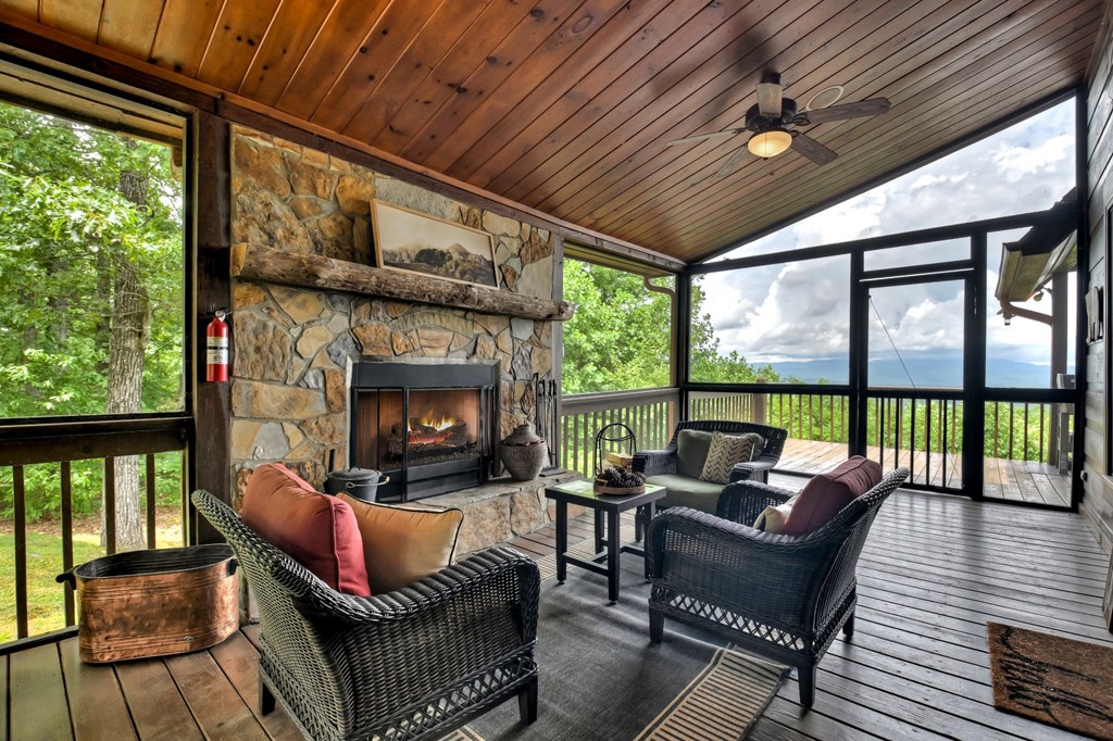 429892 Blue Ridge Residential