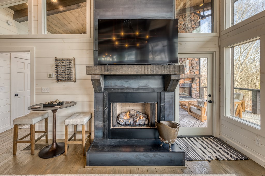 429896 Blue Ridge Residential