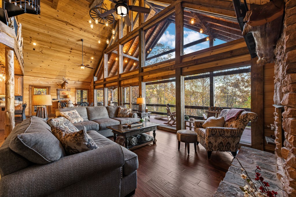 429901 Blue Ridge Residential