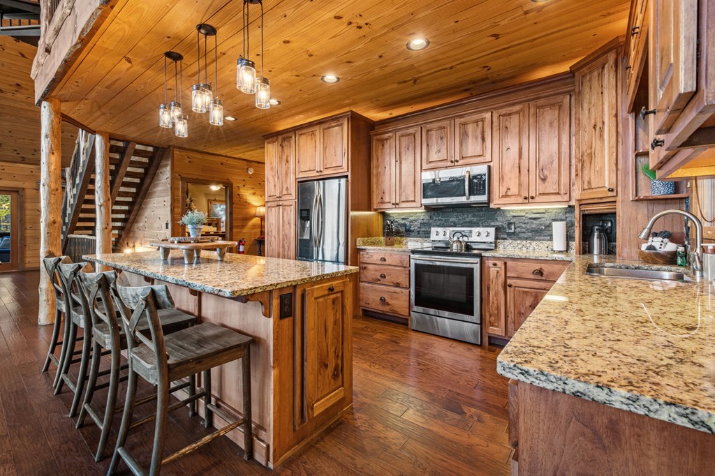 429901 Blue Ridge Residential