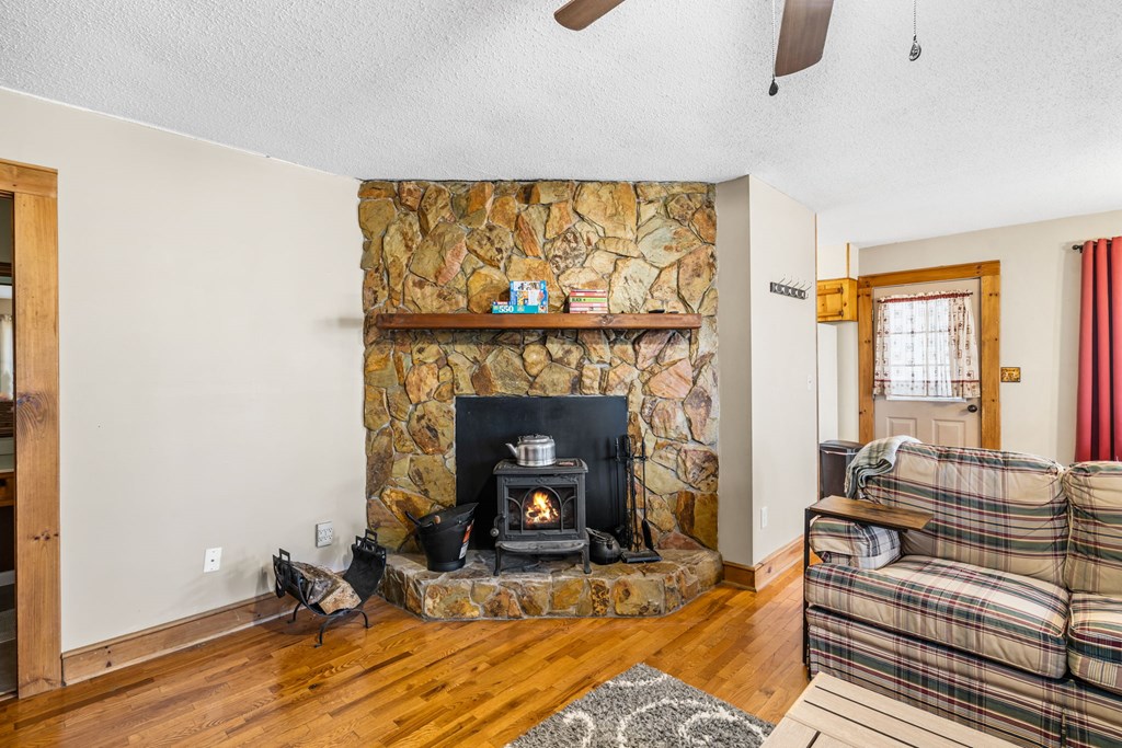 429916 Murphy Residential