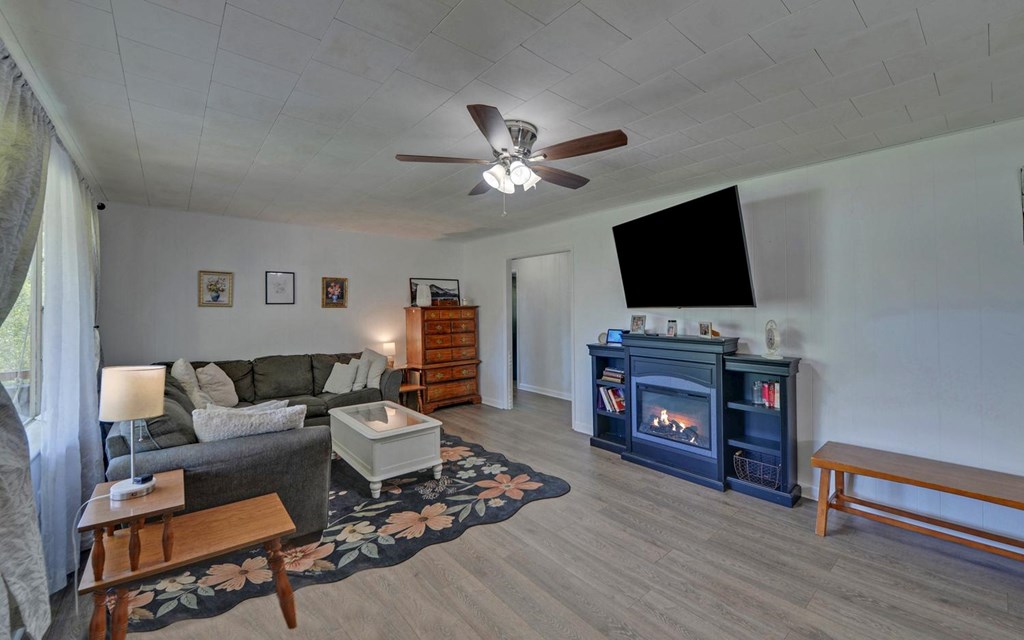 429925 Copperhill Residential