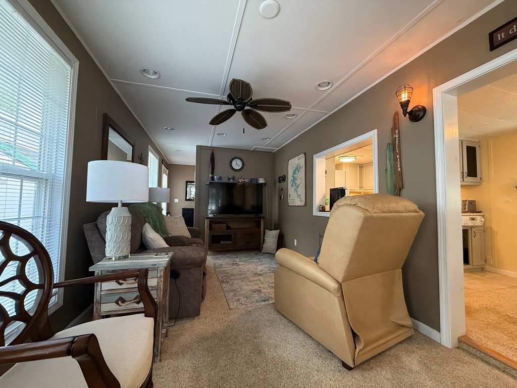 429949 Hiawassee Residential