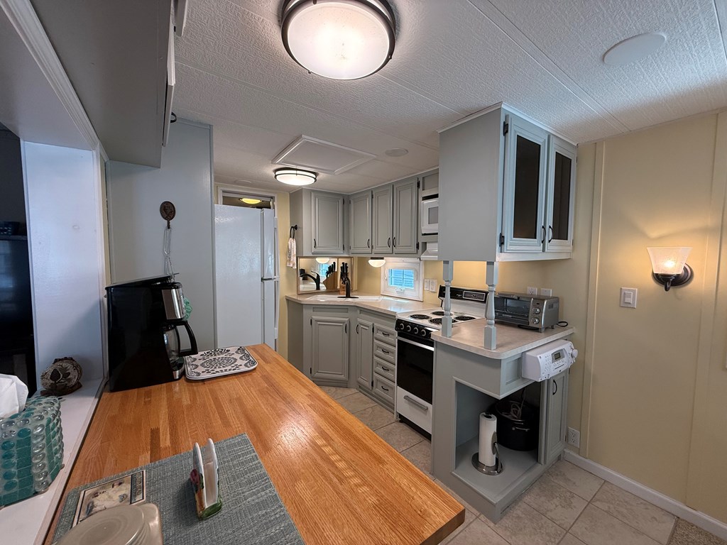 429949 Hiawassee Residential