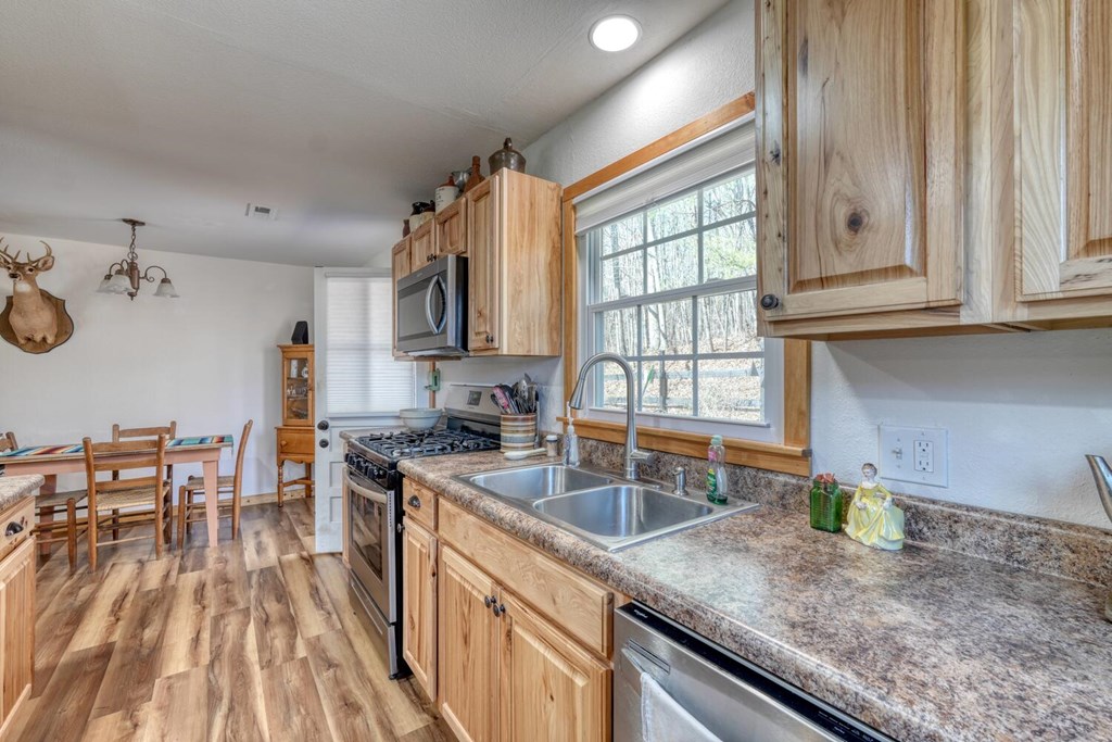 429981 Warne Residential