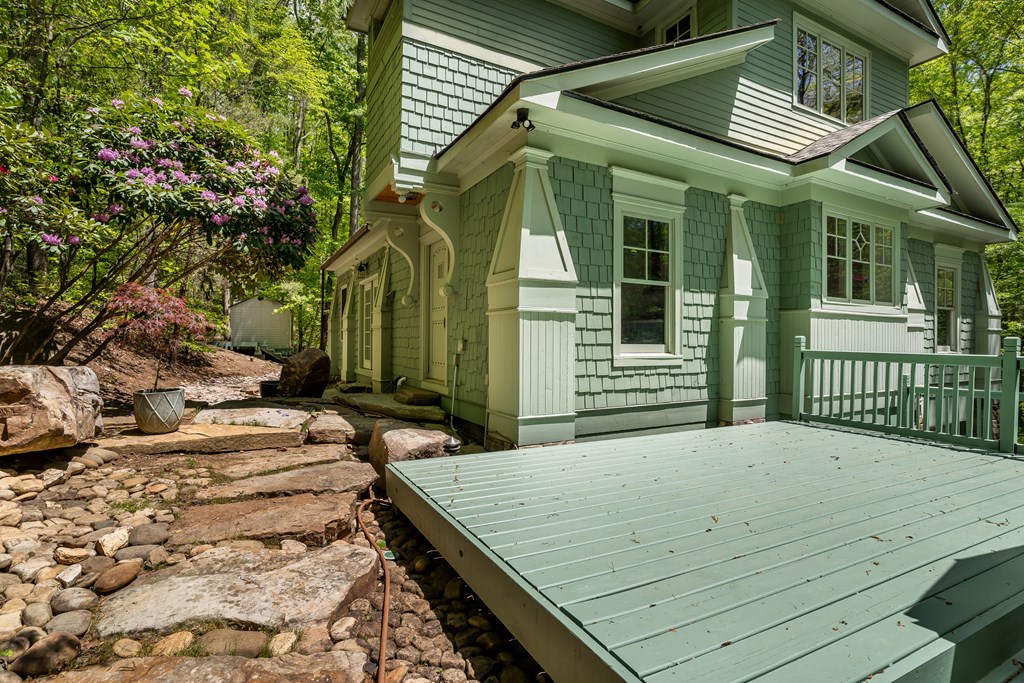 429985 Blue Ridge Residential