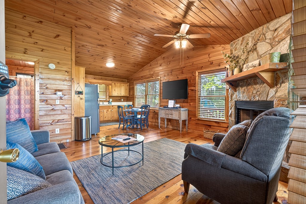 429991 Blue Ridge Residential