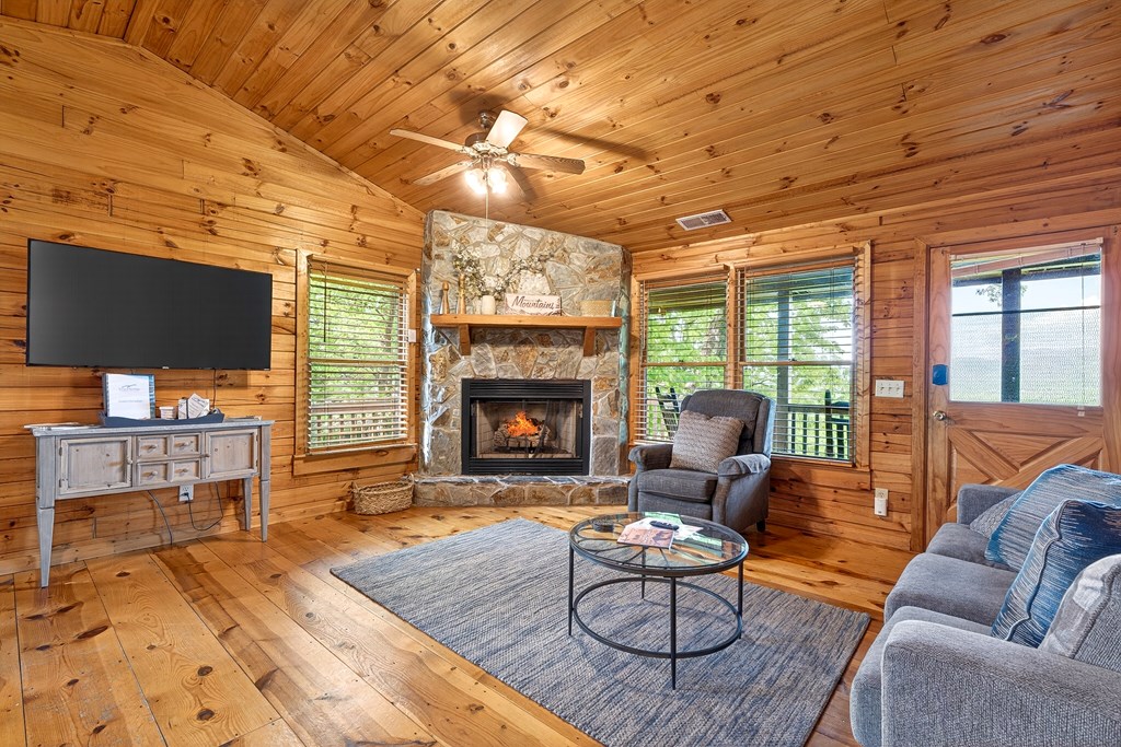 429991 Blue Ridge Residential