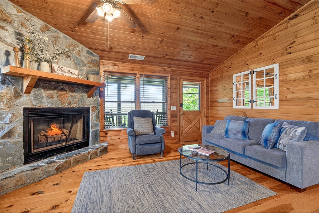 429991 Blue Ridge Residential