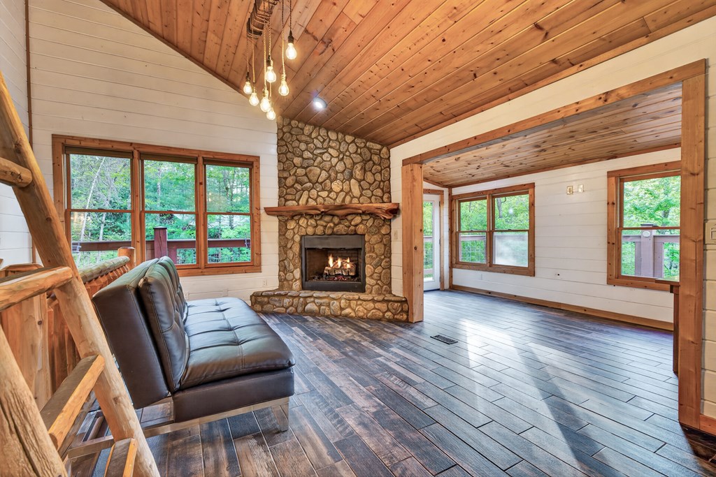 430000 Blue Ridge Residential