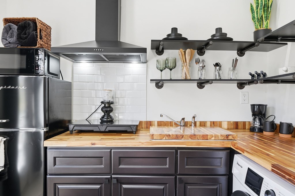 430058 7066928354 Existing Rental History