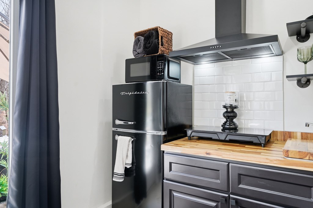 430058 7066928354 Existing Rental History