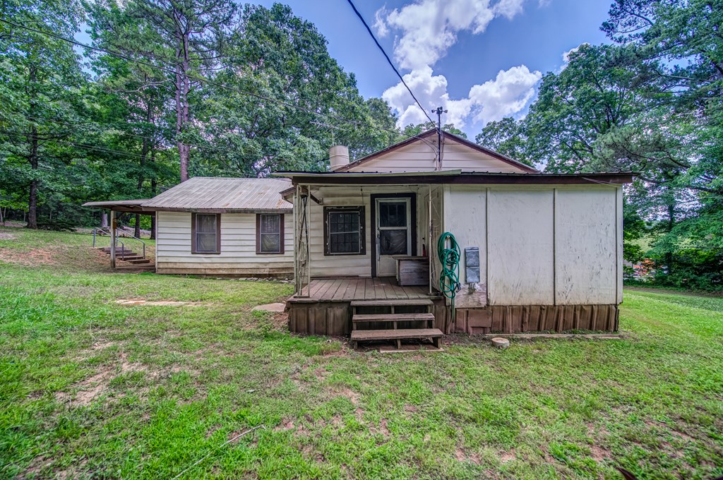430147  Fixer Upper