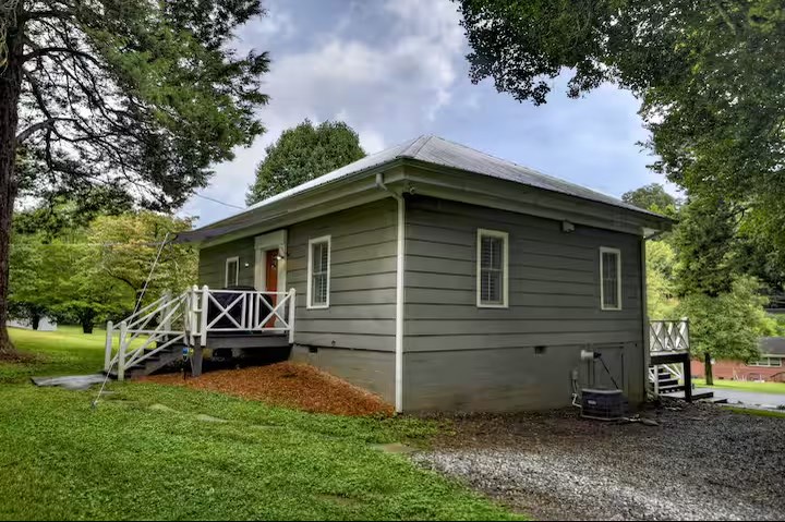 430163  Licensed Owner,Existing Rental History