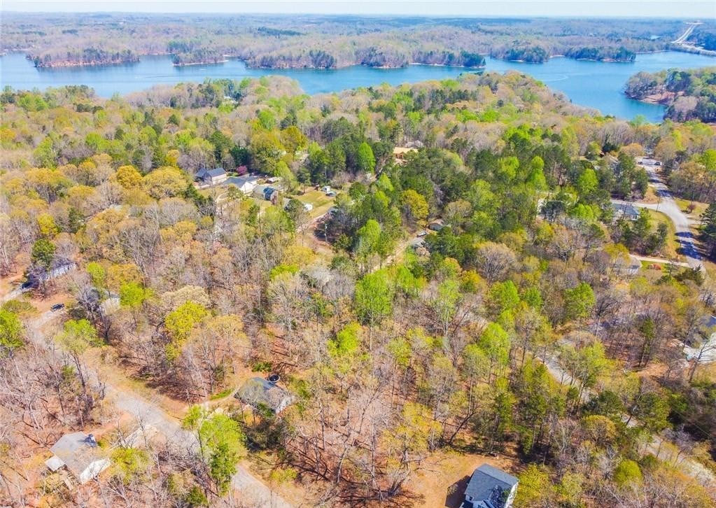 430243 Lavonia
 Land